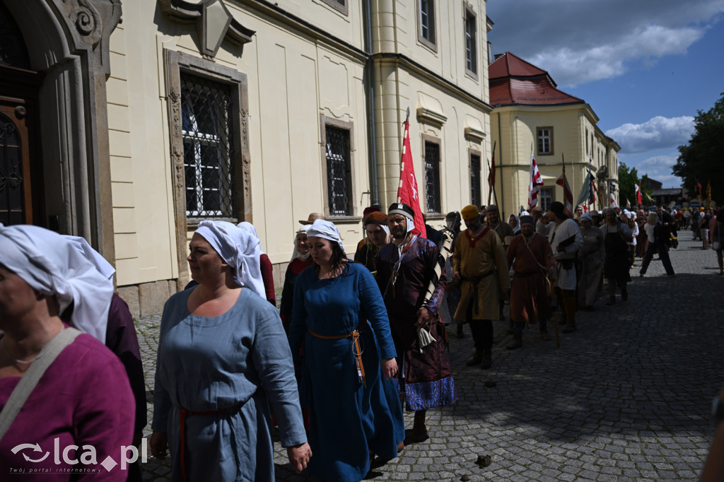 Legnickie Pole 1241 edycja 2015 rozpoczęta paradą