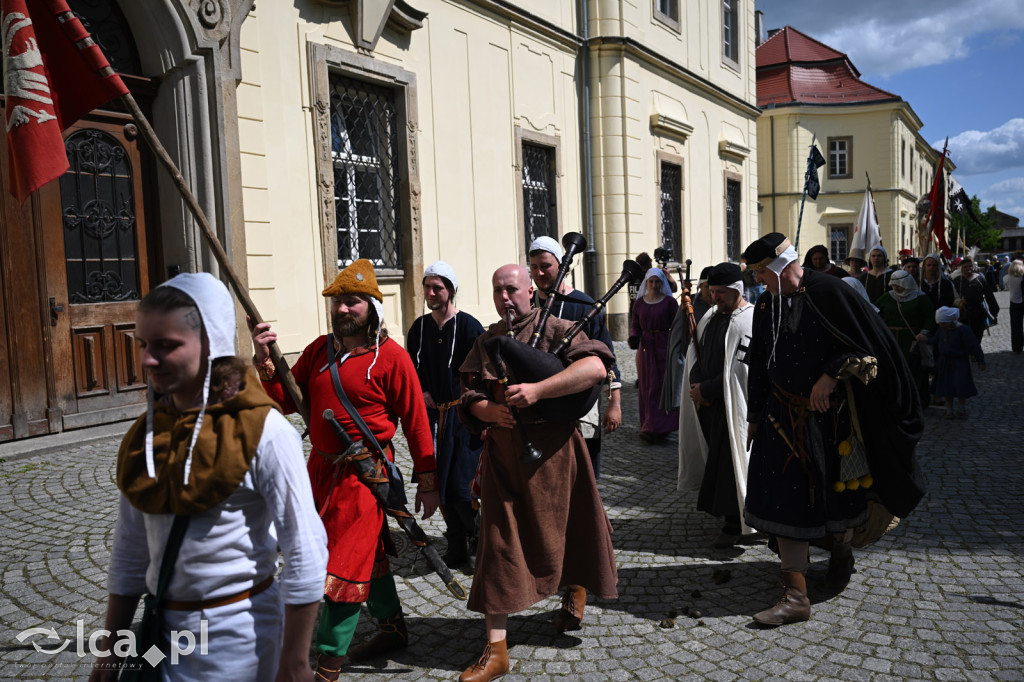 Legnickie Pole 1241 edycja 2015 rozpoczęta paradą