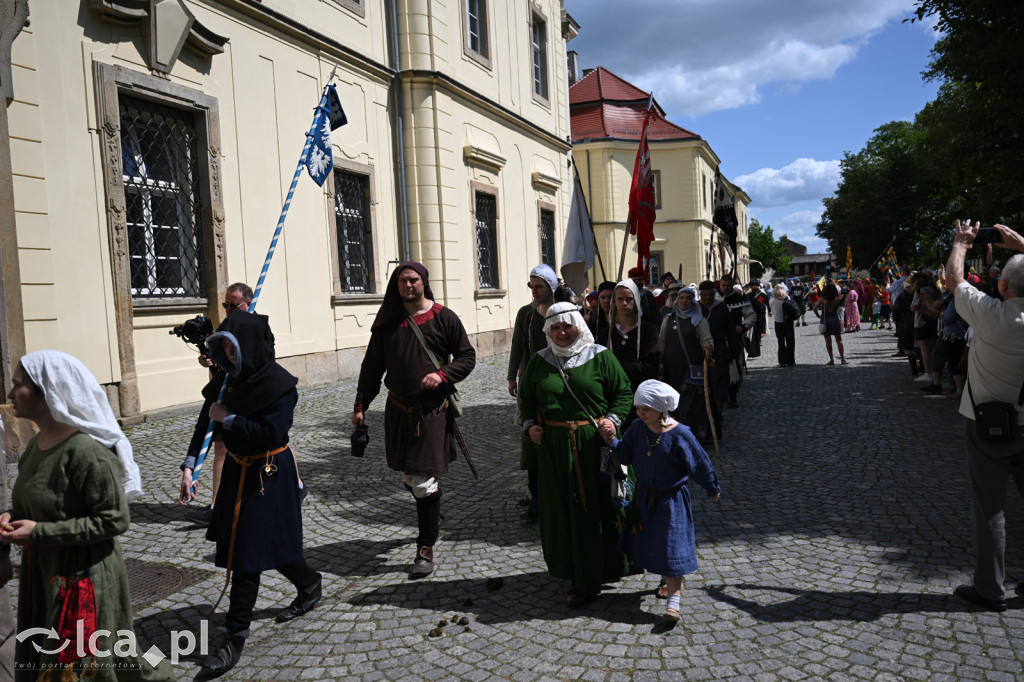 Legnickie Pole 1241 edycja 2015 rozpoczęta paradą