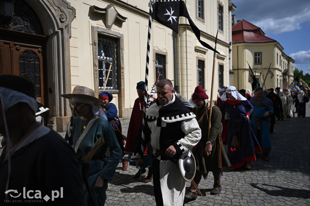 Legnickie Pole 1241 edycja 2015 rozpoczęta paradą