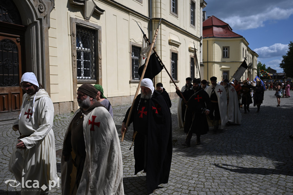 Legnickie Pole 1241 edycja 2015 rozpoczęta paradą