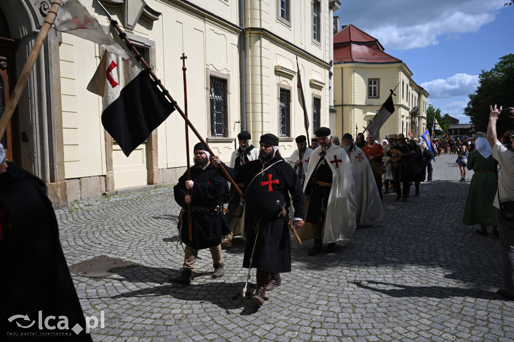 Legnickie Pole 1241 edycja 2015 rozpoczęta paradą