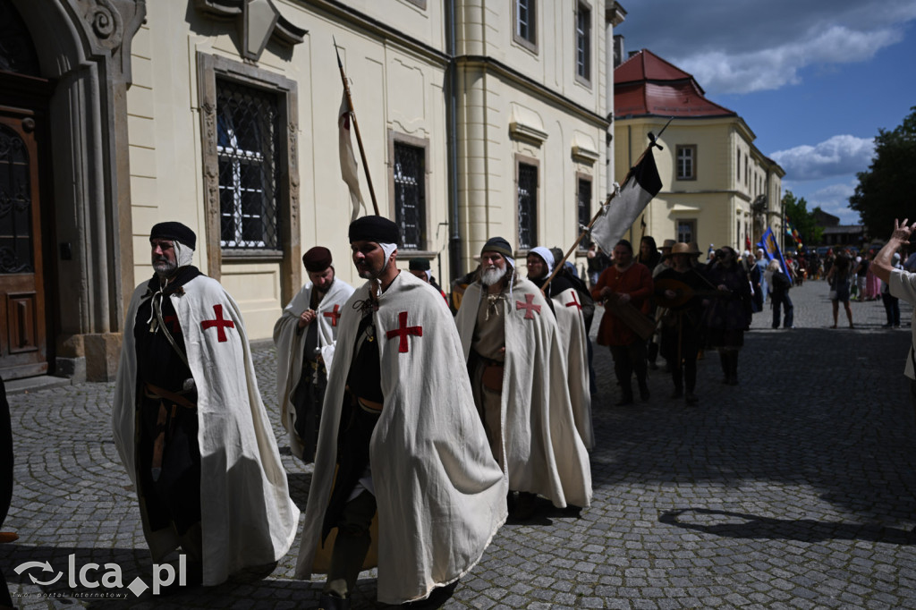 Legnickie Pole 1241 edycja 2015 rozpoczęta paradą