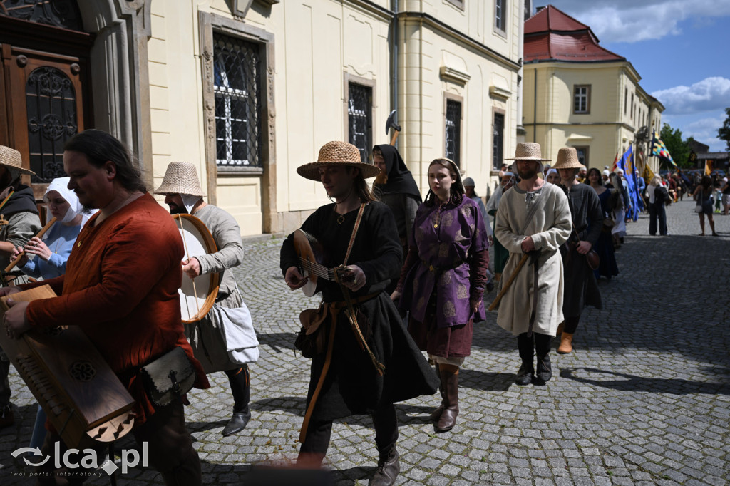 Legnickie Pole 1241 edycja 2015 rozpoczęta paradą