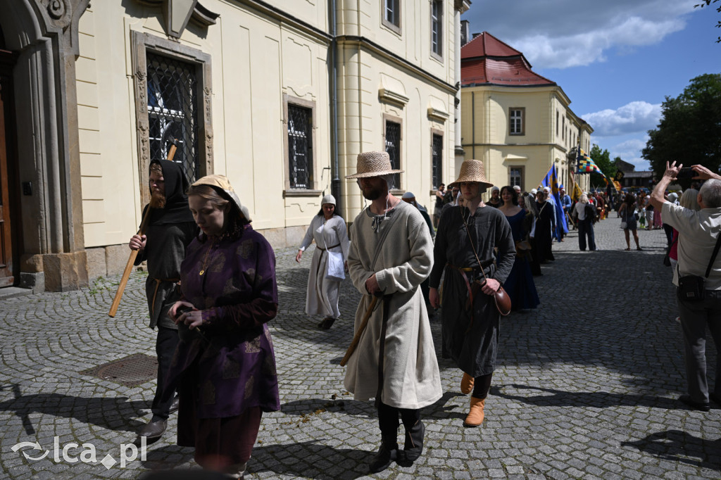 Legnickie Pole 1241 edycja 2015 rozpoczęta paradą