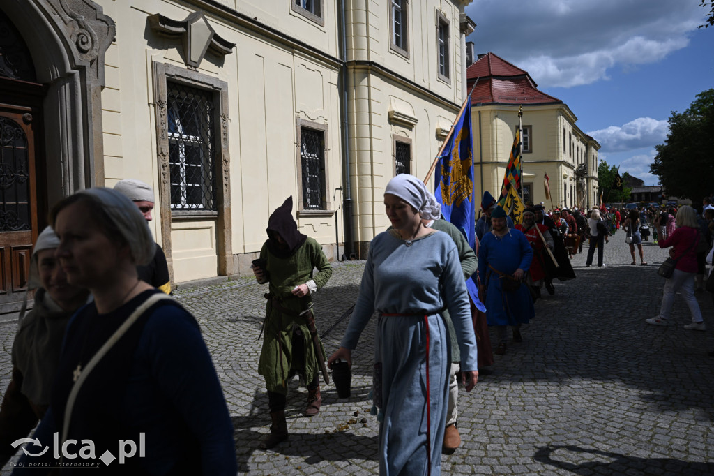 Legnickie Pole 1241 edycja 2015 rozpoczęta paradą