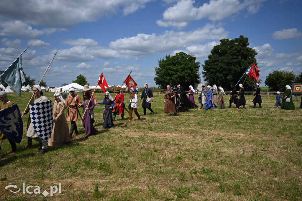 Legnickie Pole 1241 edycja 2015 rozpoczęta paradą