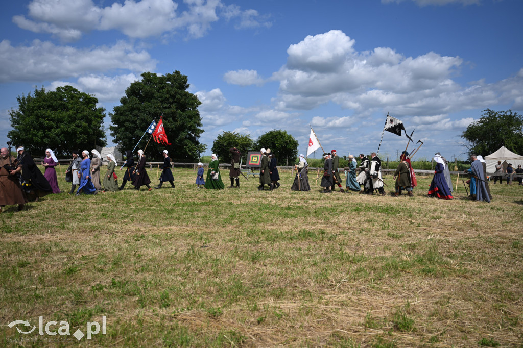 Legnickie Pole 1241 edycja 2015 rozpoczęta paradą