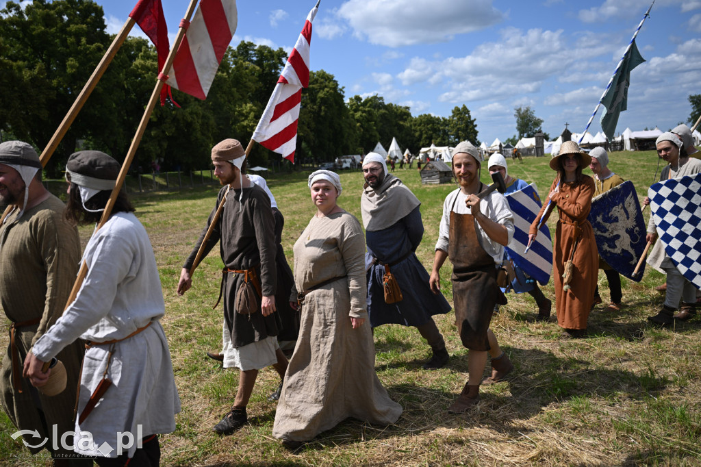 Legnickie Pole 1241 edycja 2015 rozpoczęta paradą