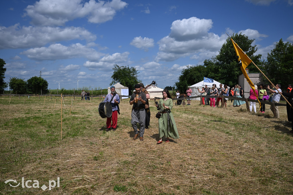 Legnickie Pole 1241 edycja 2015 rozpoczęta paradą
