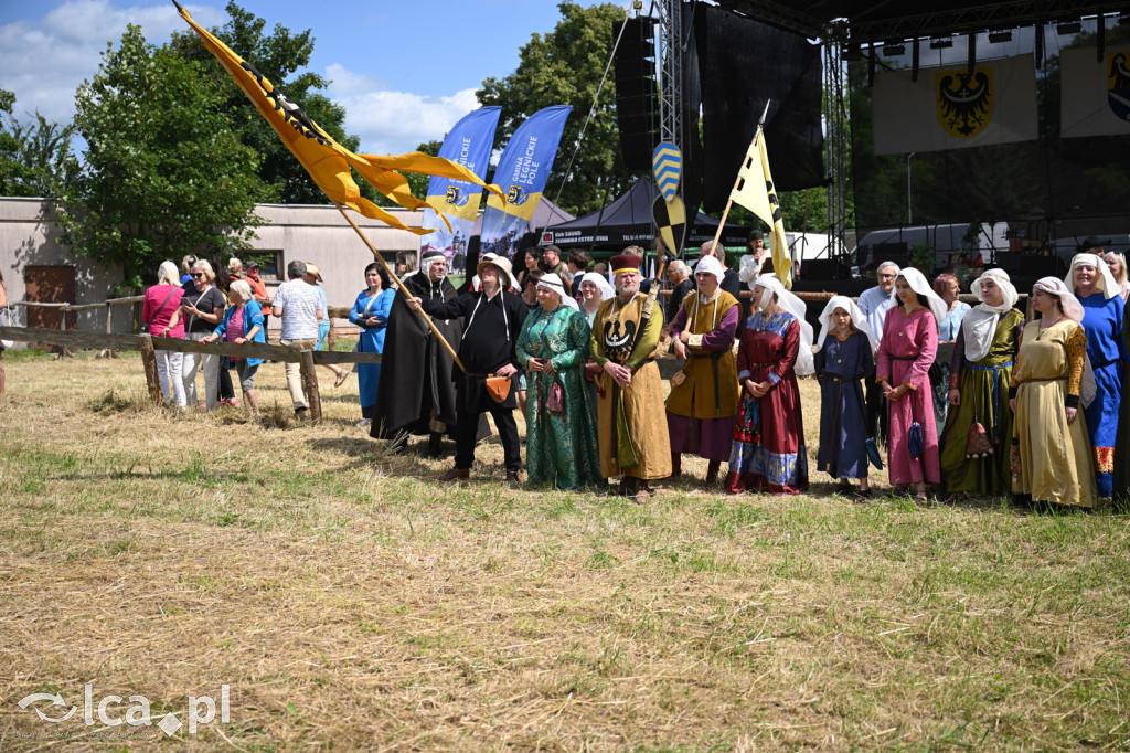 Legnickie Pole 1241 edycja 2015 rozpoczęta paradą