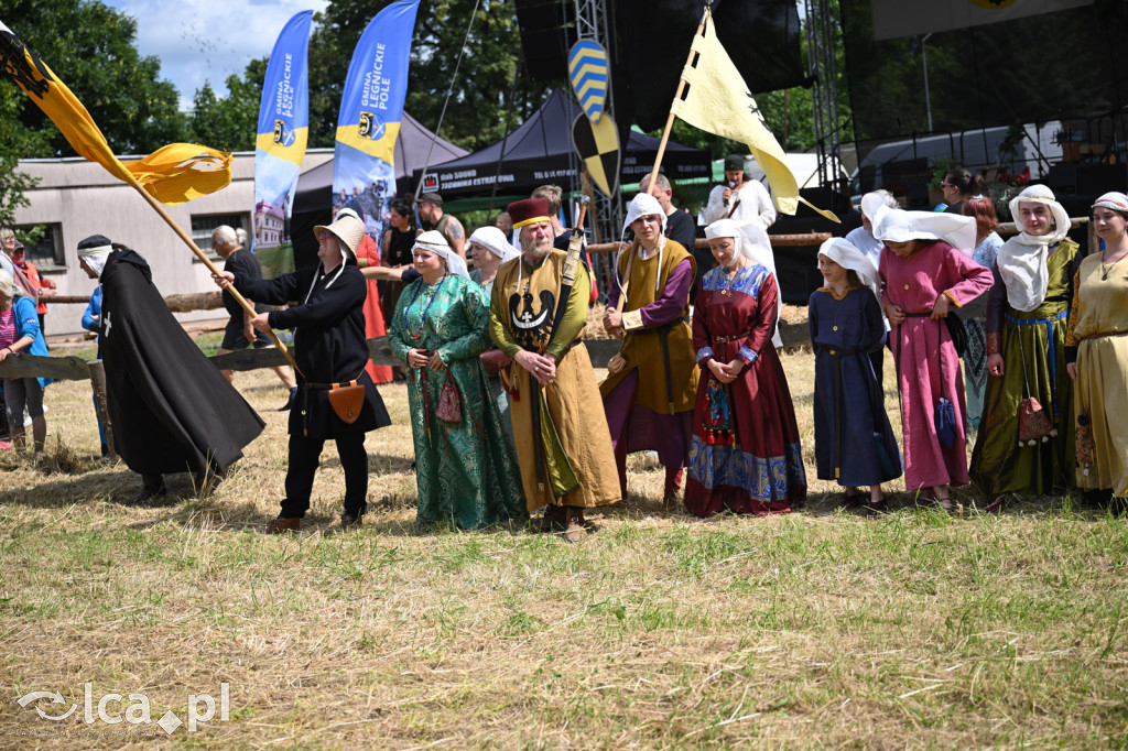 Legnickie Pole 1241 edycja 2015 rozpoczęta paradą