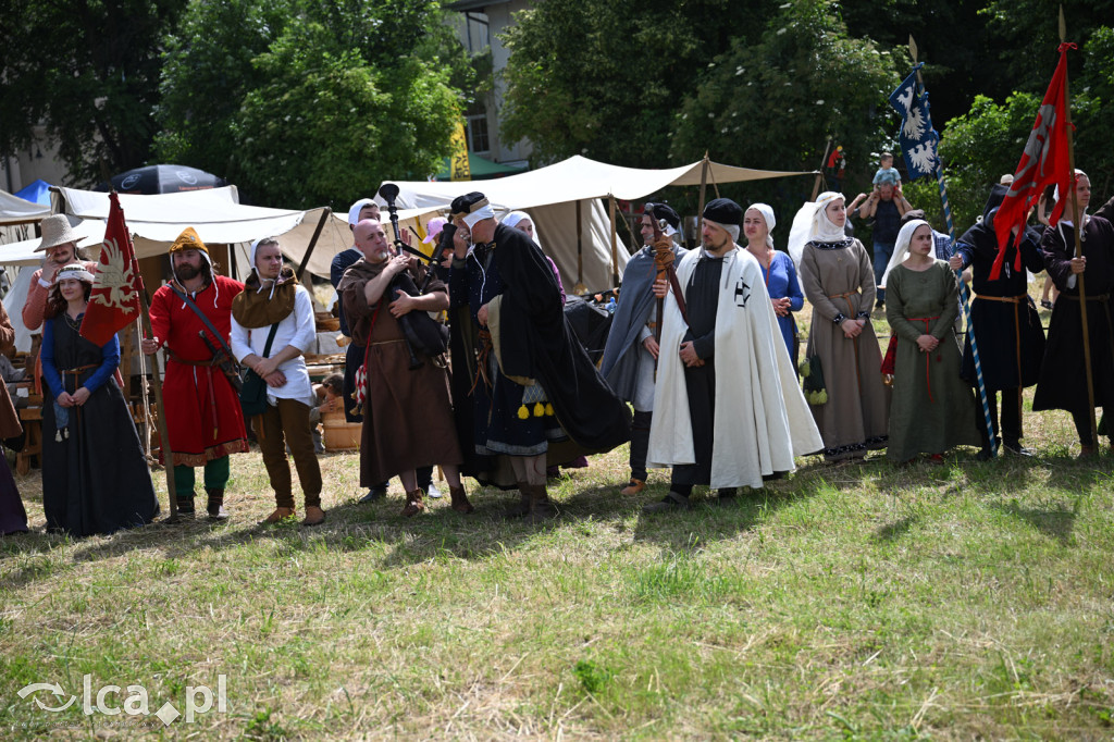 Legnickie Pole 1241 edycja 2015 rozpoczęta paradą