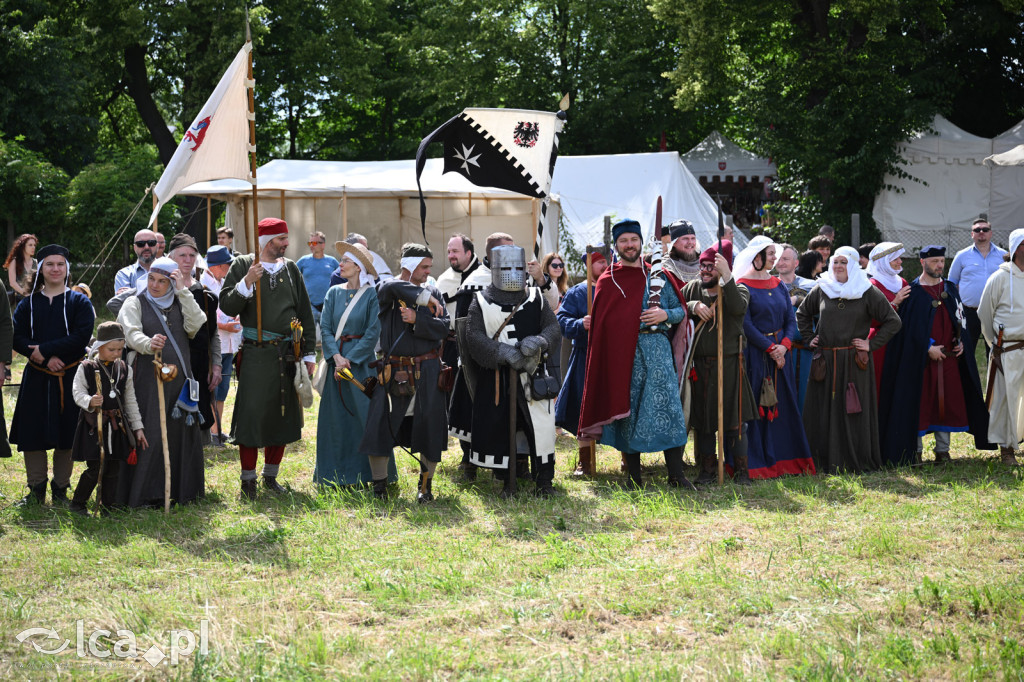 Legnickie Pole 1241 edycja 2015 rozpoczęta paradą