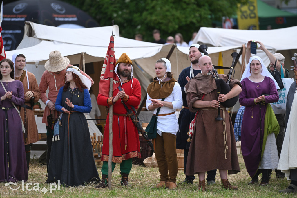Legnickie Pole 1241 edycja 2015 rozpoczęta paradą