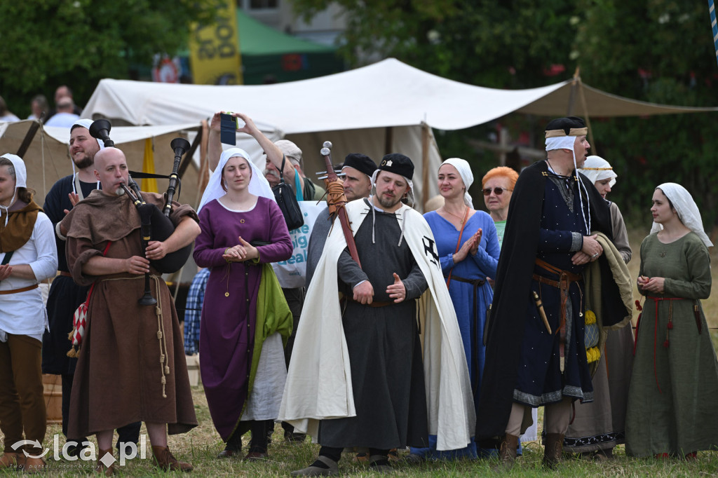 Legnickie Pole 1241 edycja 2015 rozpoczęta paradą