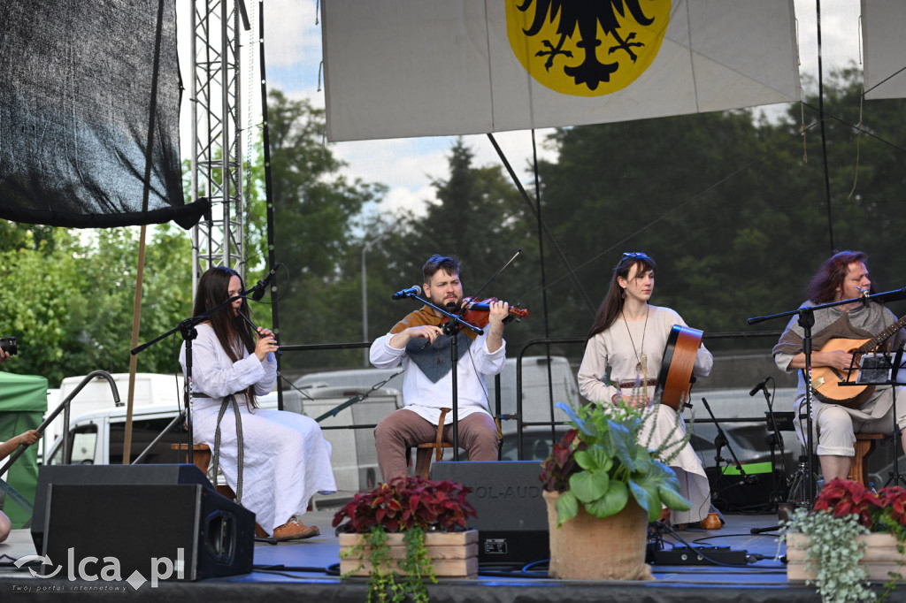 Legnickie Pole 1241 edycja 2015 rozpoczęta paradą