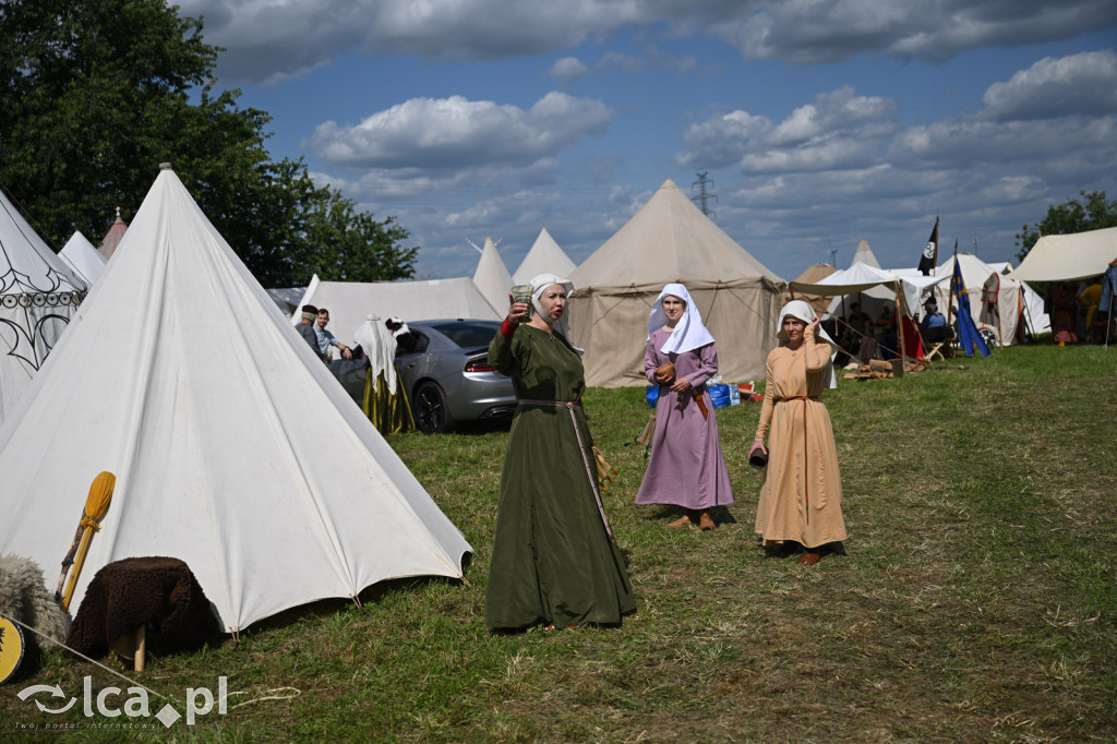 Legnickie Pole 1241 edycja 2015 rozpoczęta paradą