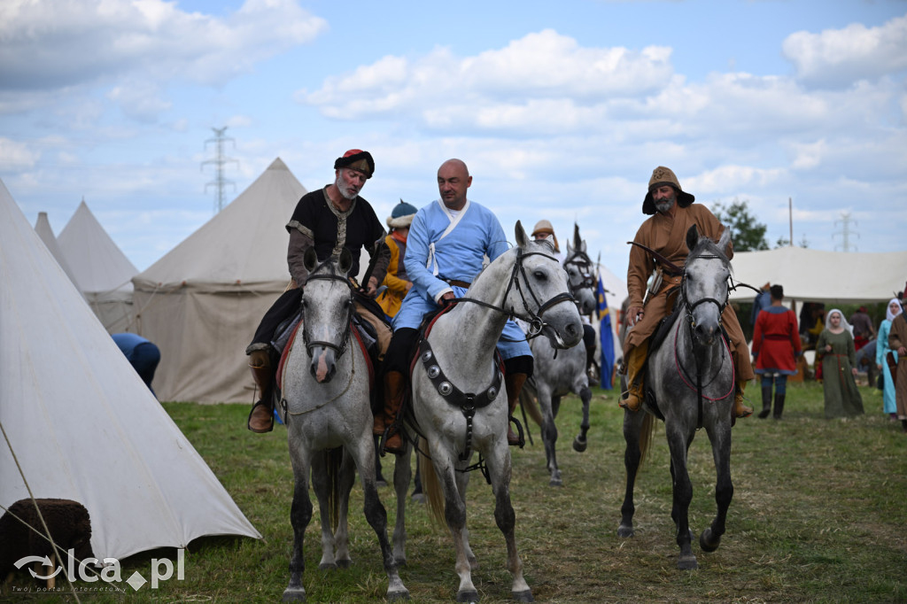Legnickie Pole 1241 edycja 2015 rozpoczęta paradą