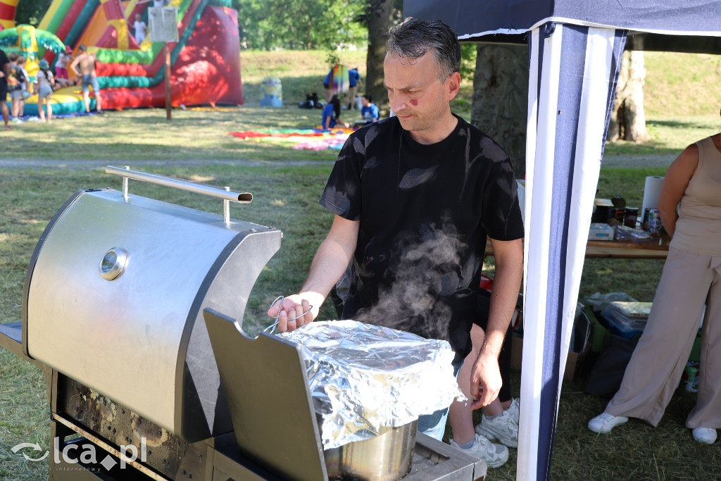 Kwiat paproci, pianowa impreza i ogień pod dębami