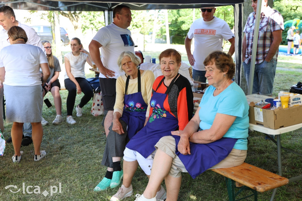 Kwiat paproci, pianowa impreza i ogień pod dębami