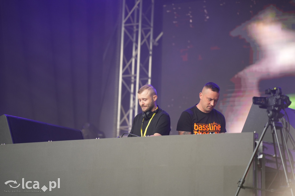 Piątek pod znakiem DJ-ów i klubowych brzmień