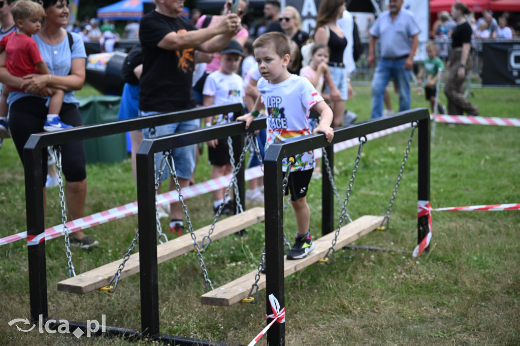 Blisko 400 dzieciaków przejęło tor przeszkód