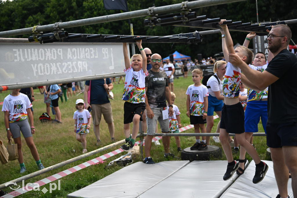 Blisko 400 dzieciaków przejęło tor przeszkód