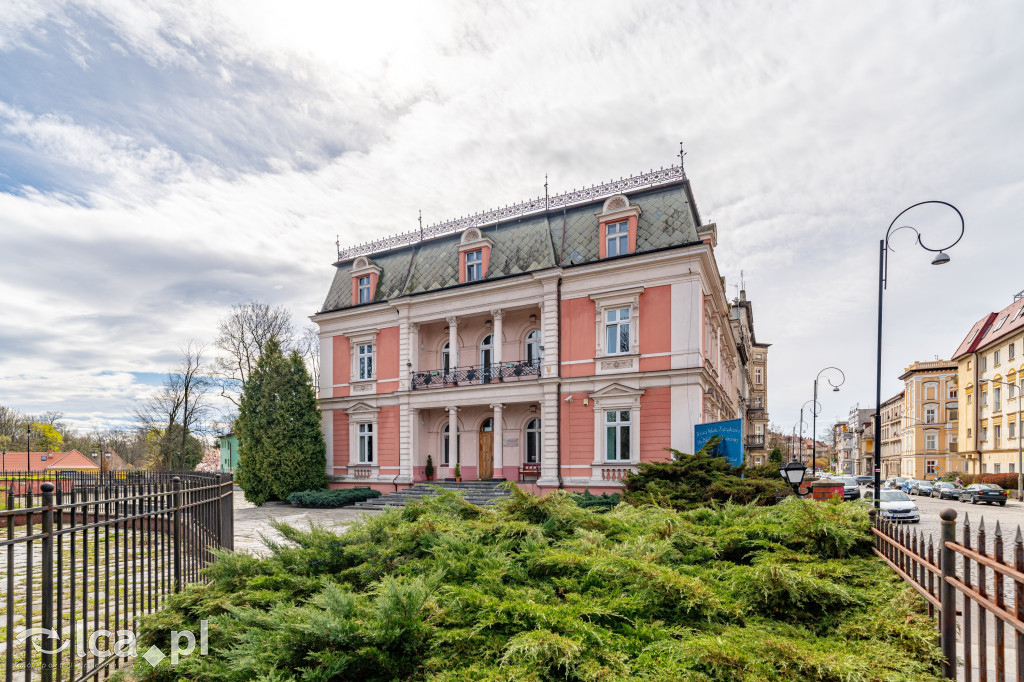Zabytkowa willa wciąż czeka na nabywcę