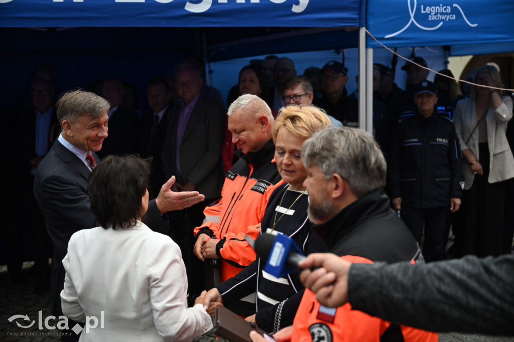 Nowoczesne karetki trafiły do Legnicy i regionu