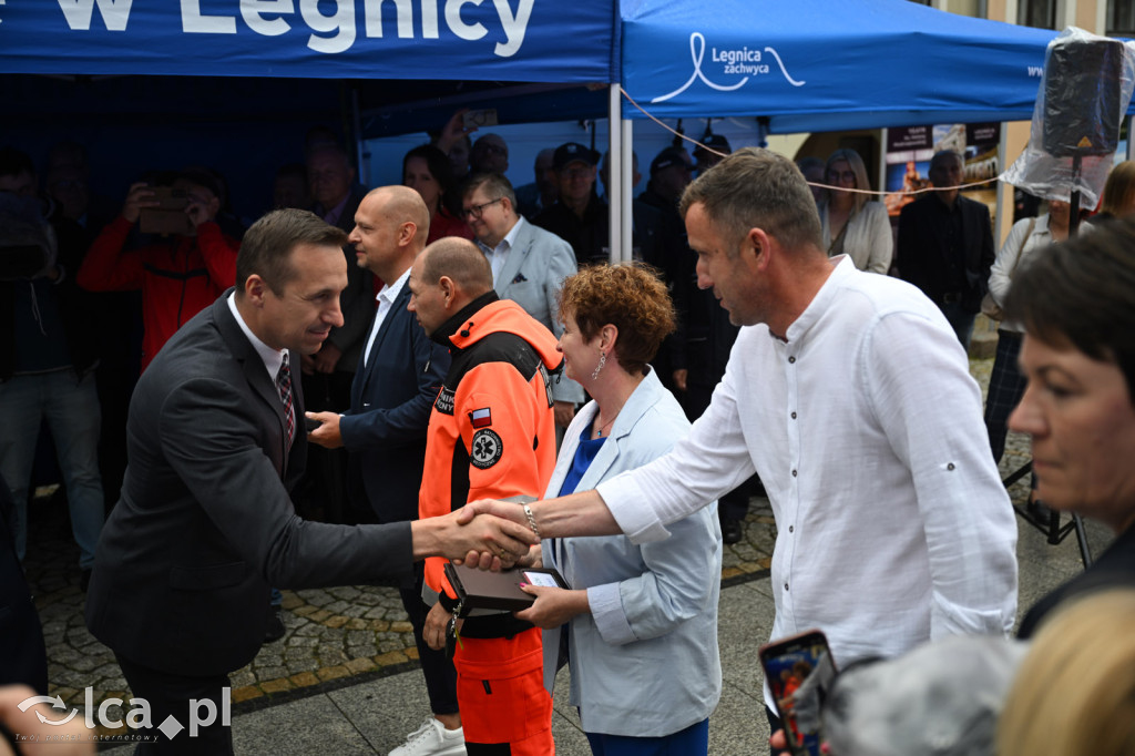 Nowoczesne karetki trafiły do Legnicy i regionu