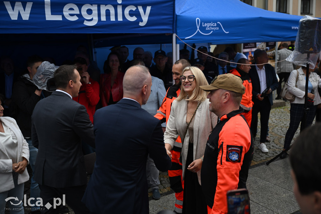 Nowoczesne karetki trafiły do Legnicy i regionu