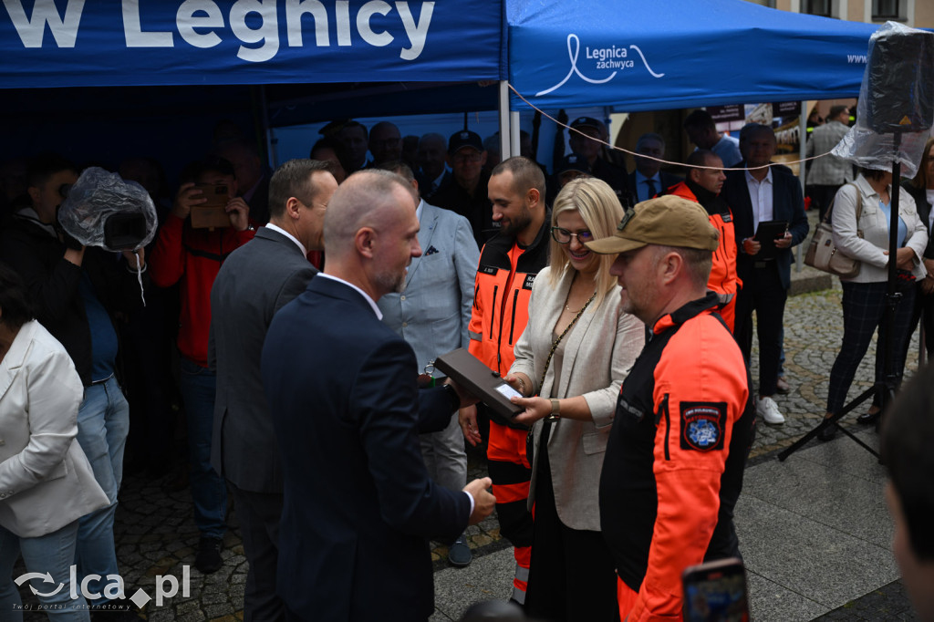Nowoczesne karetki trafiły do Legnicy i regionu