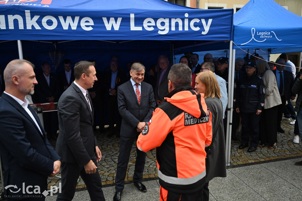 Nowoczesne karetki trafiły do Legnicy i regionu