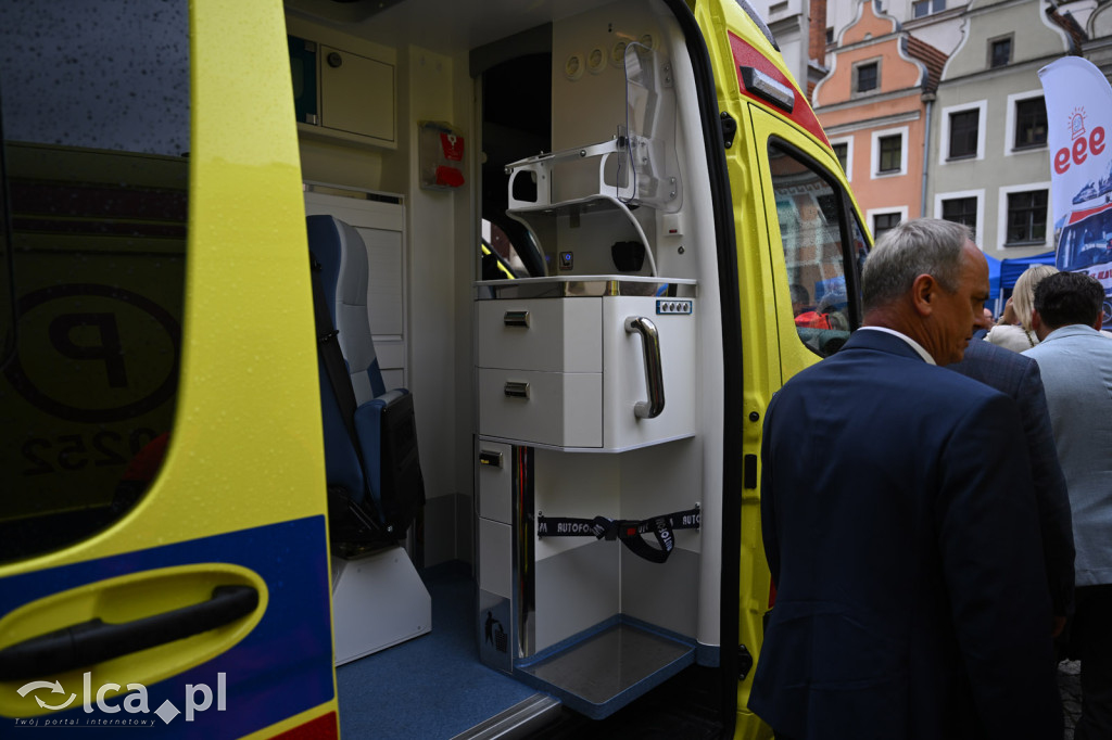 Nowoczesne karetki trafiły do Legnicy i regionu