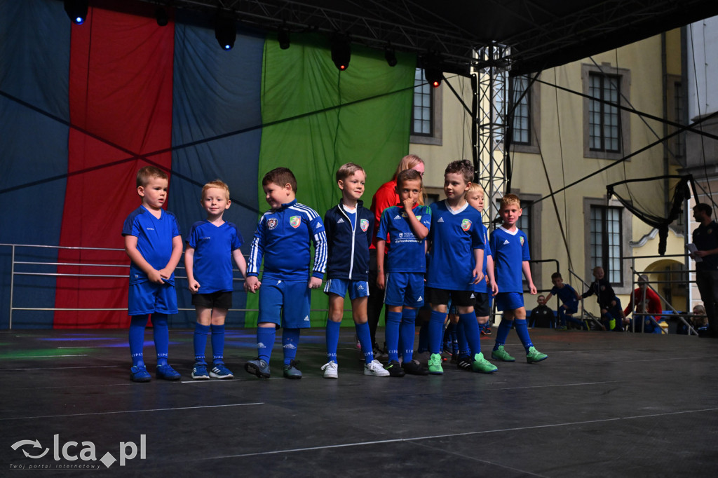 Miedź Legnica zaprezentowała drużyny