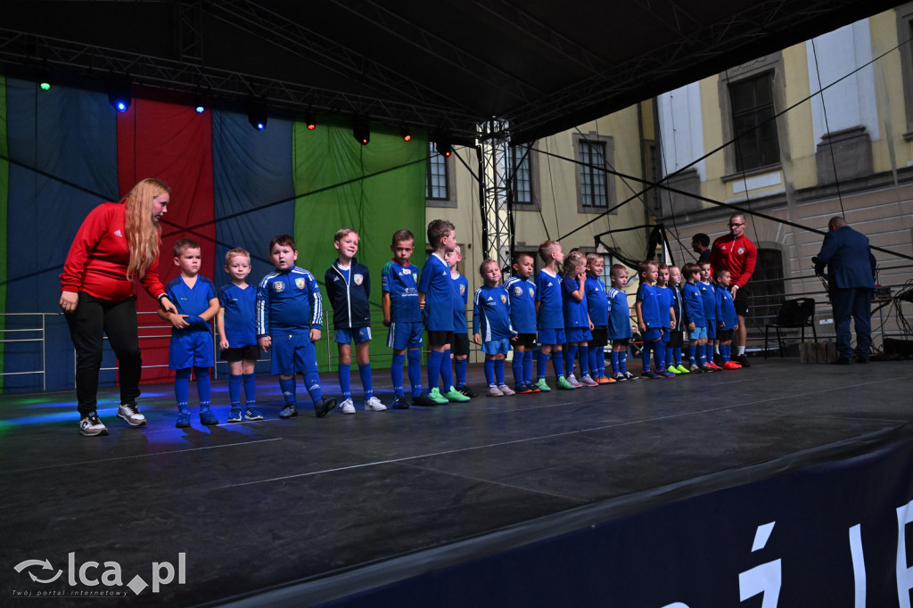 Miedź Legnica zaprezentowała drużyny