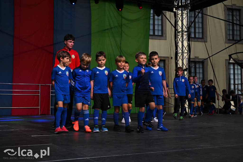 Miedź Legnica zaprezentowała drużyny