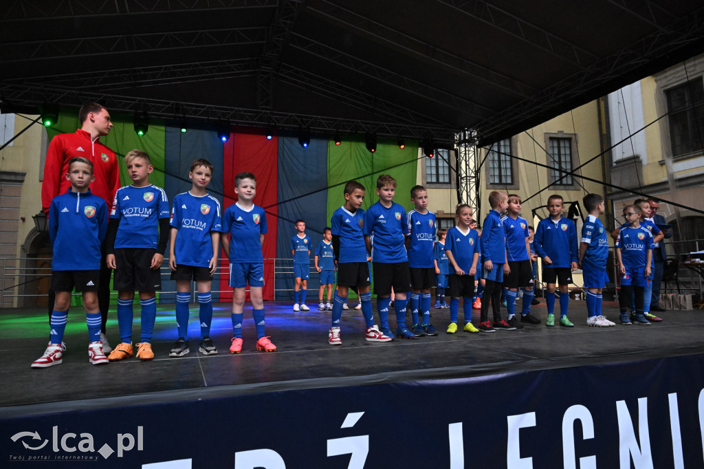 Miedź Legnica zaprezentowała drużyny
