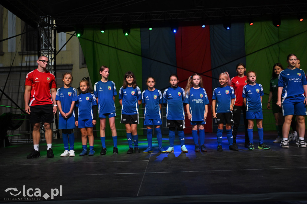 Miedź Legnica zaprezentowała drużyny