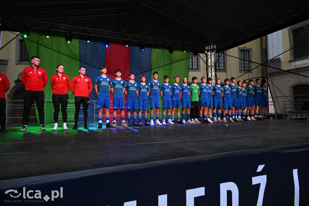Miedź Legnica zaprezentowała drużyny