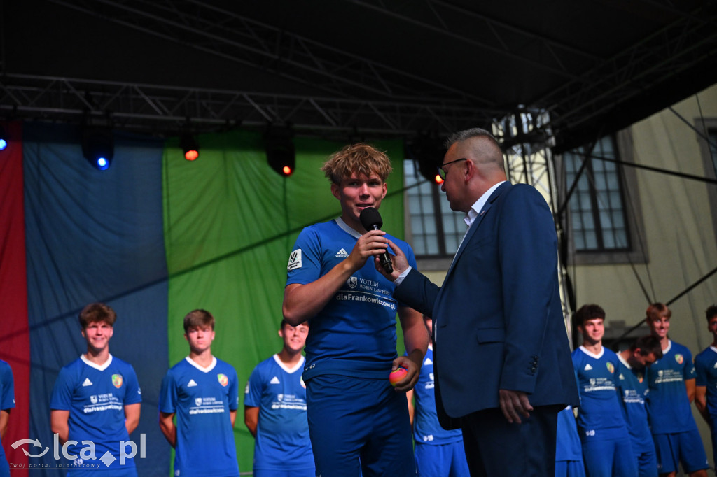 Miedź Legnica zaprezentowała drużyny