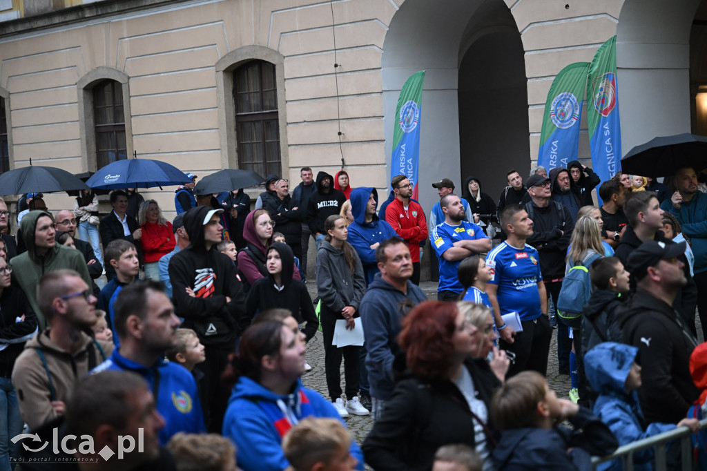 Miedź Legnica zaprezentowała drużyny
