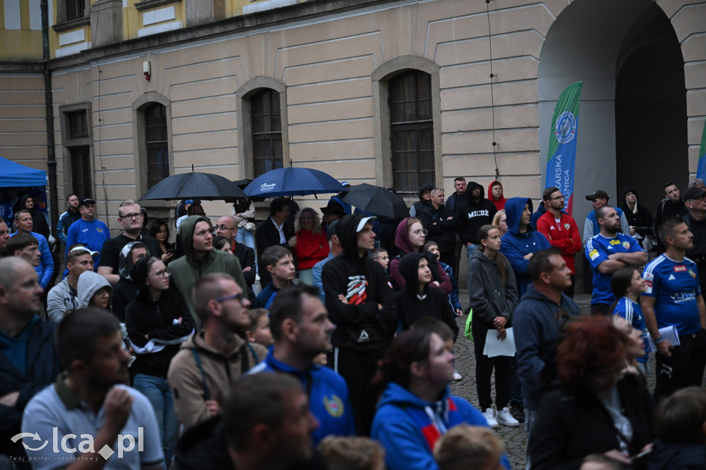 Miedź Legnica zaprezentowała drużyny