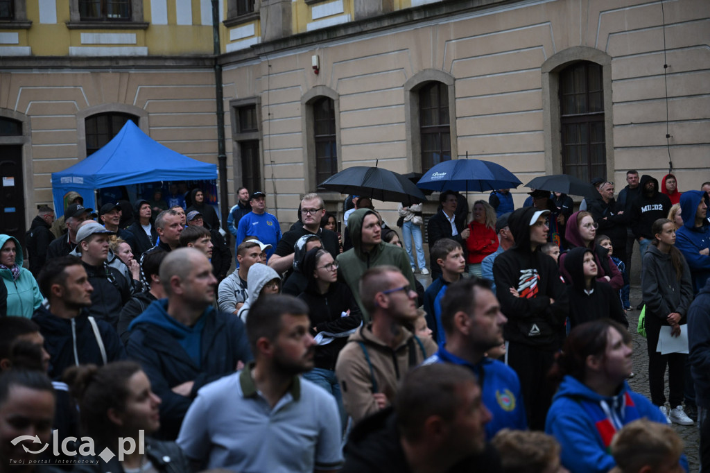 Miedź Legnica zaprezentowała drużyny