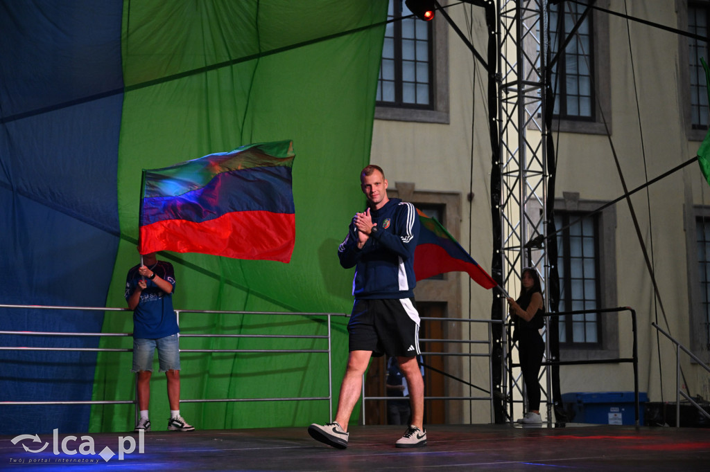 Miedź Legnica zaprezentowała drużyny