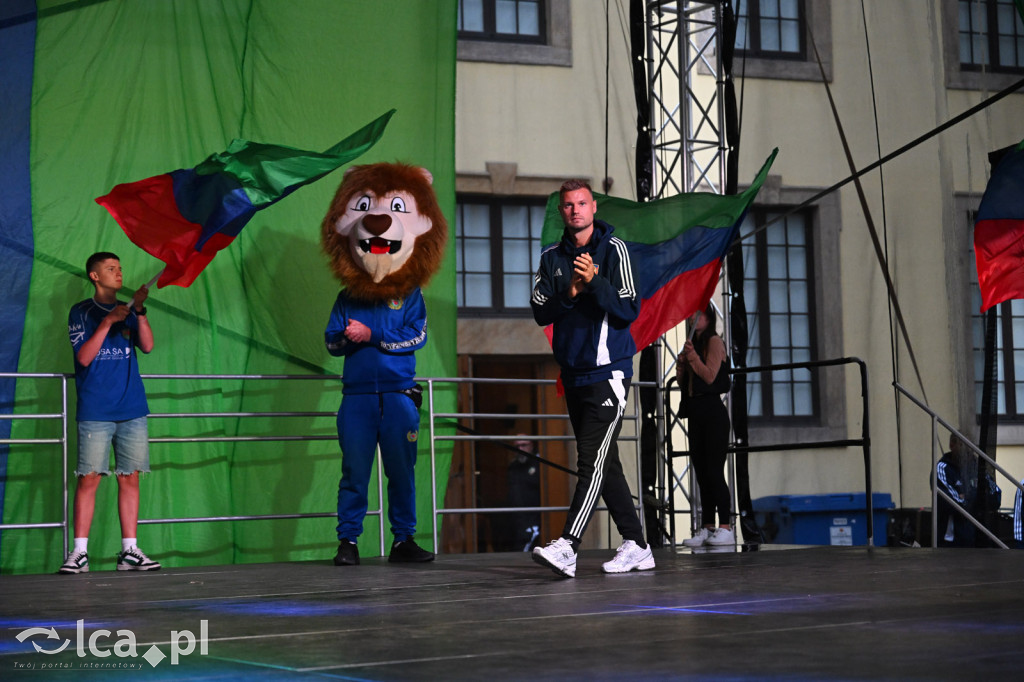 Miedź Legnica zaprezentowała drużyny