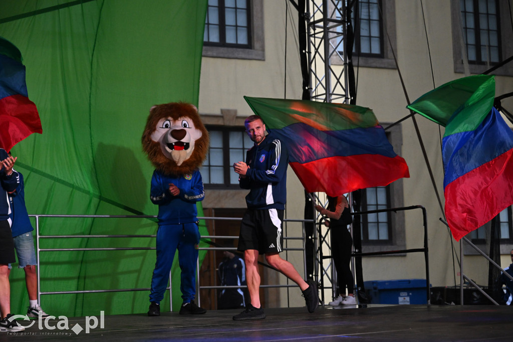 Miedź Legnica zaprezentowała drużyny