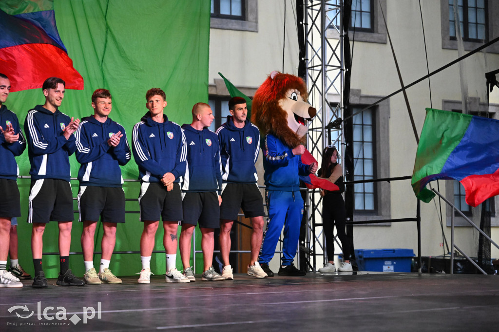 Miedź Legnica zaprezentowała drużyny