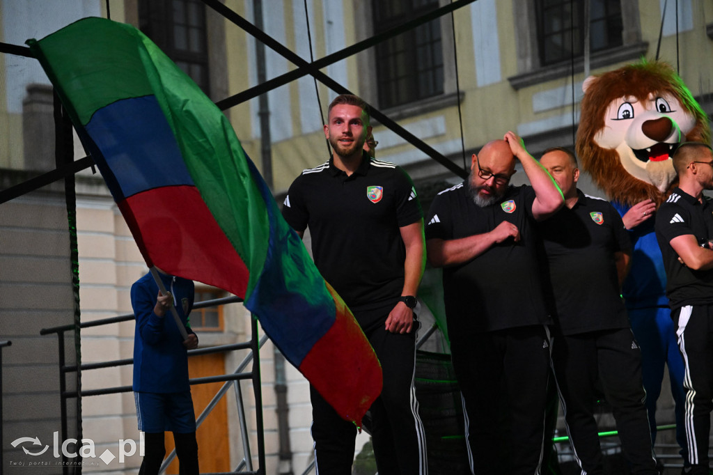 Miedź Legnica zaprezentowała drużyny